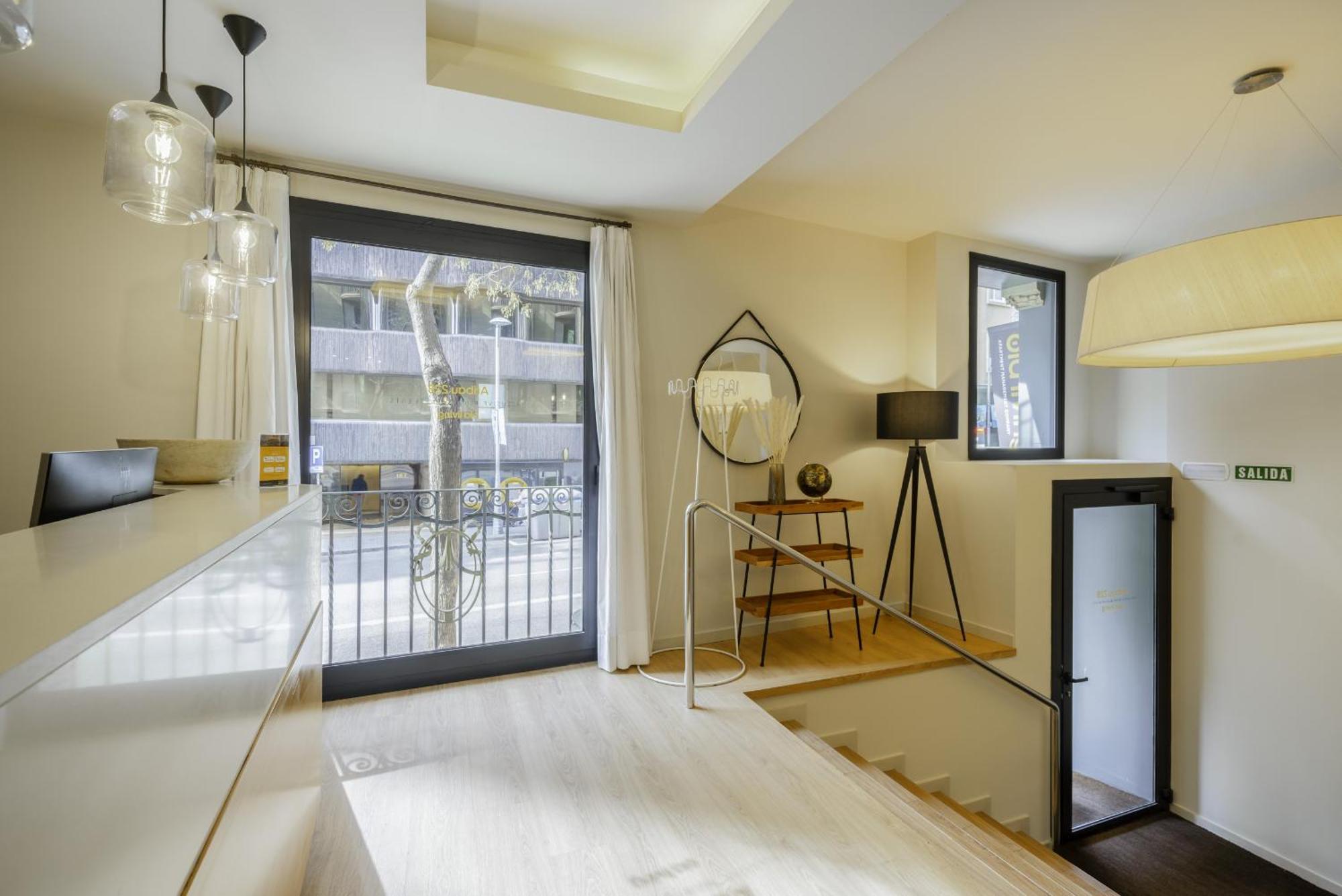 Ola Living Diagonal Apartments Барселона Экстерьер фото